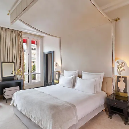 Hôtel Barrière Fouquet's Parigi Esterno foto
