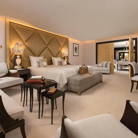 Hôtel Barrière Fouquet's Parigi Esterno foto