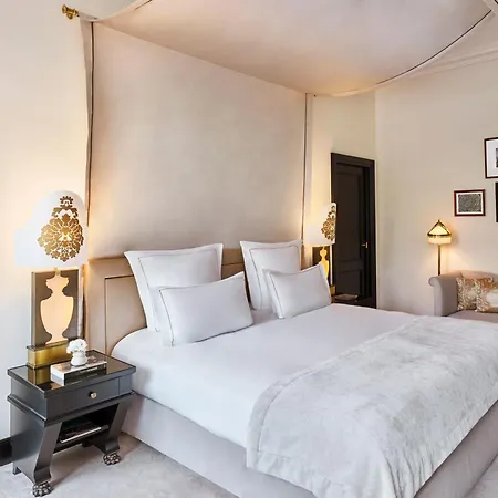 Hôtel Barrière Fouquet's Parigi Esterno foto