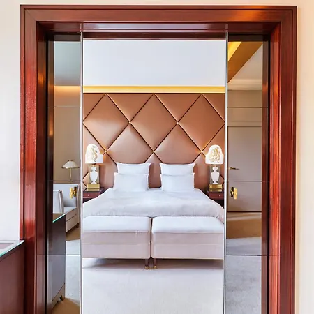 Hôtel Barrière Fouquet's Parigi Esterno foto