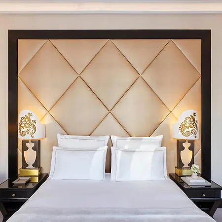 Hôtel Barrière Fouquet's Parigi Esterno foto
