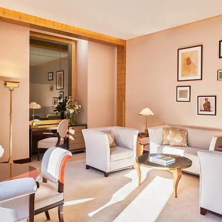 Hôtel Barrière Fouquet's Parigi Esterno foto